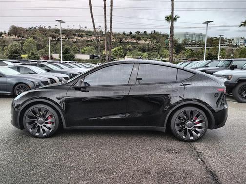 2024 Tesla Model Y Performance