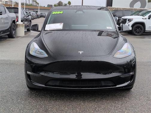 2024 Tesla Model Y Performance