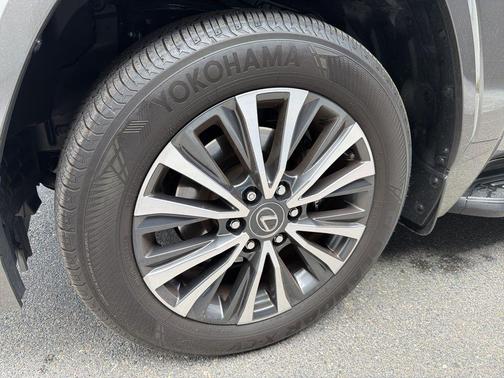 Gray 2024 Lexus LX 600 Premium