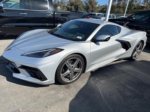 2026 Chevrolet Corvette Stingray w/1LT