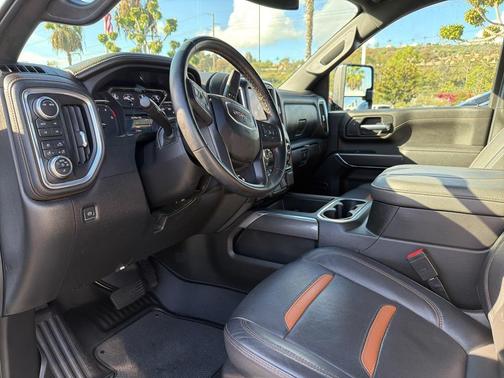 2023 GMC Sierra 2500 AT4