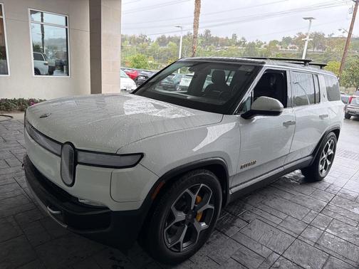 2023 Rivian R1S Adventure