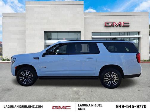 2023 GMC Yukon XL AT4