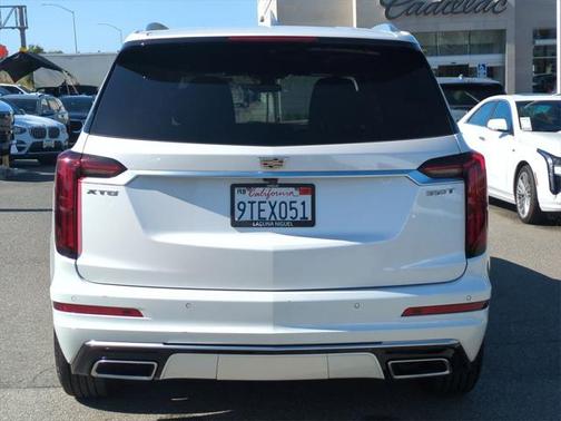 2025 Cadillac XT6 Luxury FWD