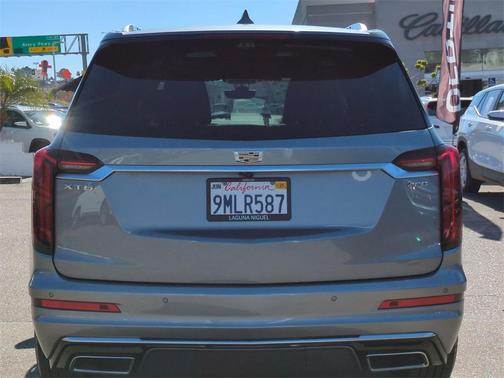 Argent Silver Metallic 2024 Cadillac XT6 Premium Luxury FWD