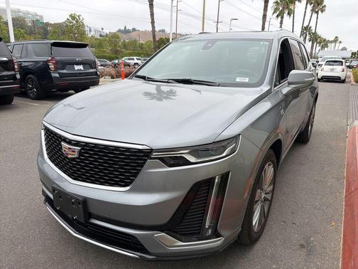 Argent Silver Metallic 2024 Cadillac XT6 Premium Luxury FWD