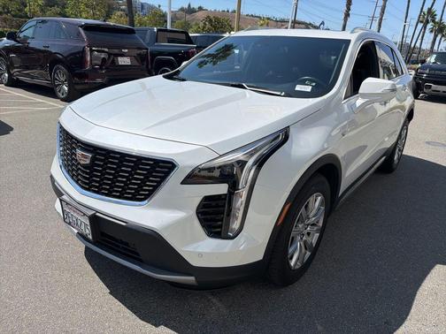 Crystal White Tricoat 2023 Cadillac XT4 Premium Luxury