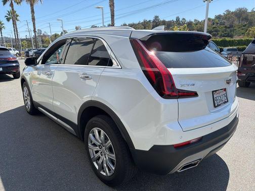Crystal White Tricoat 2023 Cadillac XT4 Premium Luxury