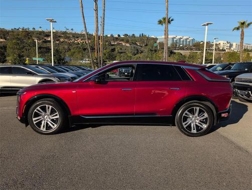 2024 Cadillac LYRIQ Tech