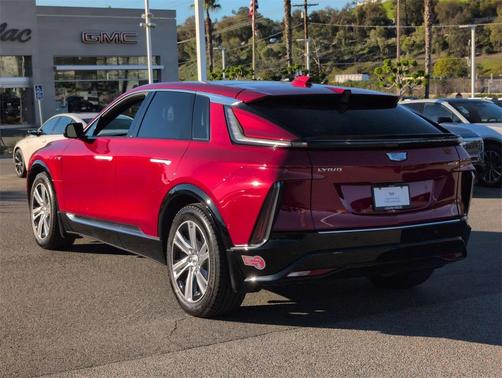 2024 Cadillac LYRIQ Tech