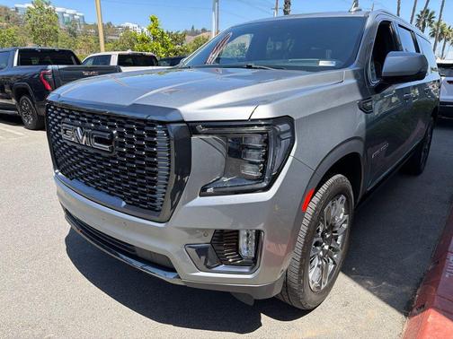 Sterling Metallic 2023 GMC Yukon XL Denali Ultimate