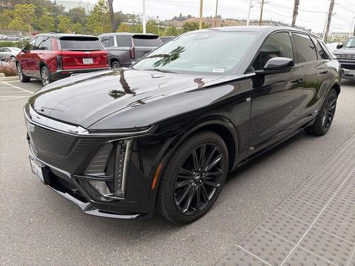 Stellar Black Metallic 2026 Cadillac LYRIQ V