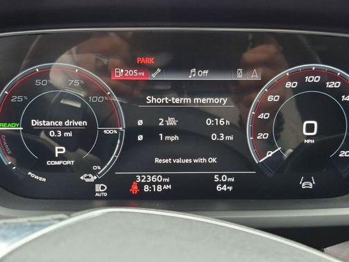 Daytona Gray Pearl 2022 Audi e-tron GT Prestige
