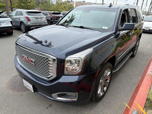Dark Sapphire Blue Metallic 2017 GMC Yukon Denali