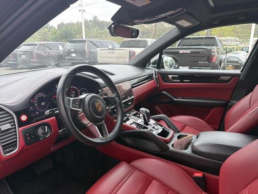 2021 Porsche Cayenne Cayenne