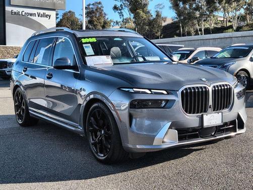 2025 BMW X7 xDrive40i