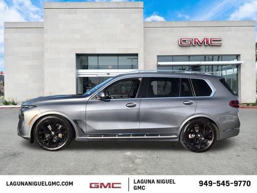 2025 BMW X7 xDrive40i