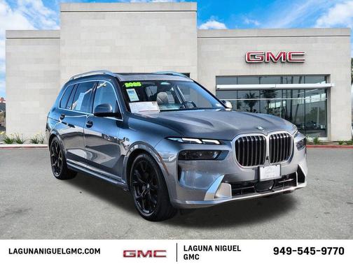 Gray Metallic 2025 BMW X7 xDrive40i