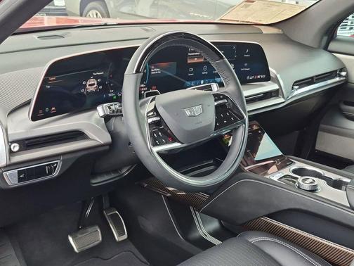 Radiant Red Tintcoat 2026 Cadillac VISTIQ Sport