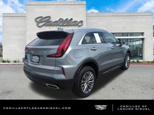 2025 Cadillac XT4 Premium Luxury