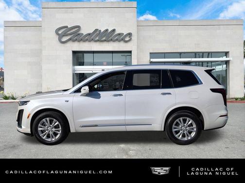 Crystal White Tricoat 2025 Cadillac XT6 Luxury FWD