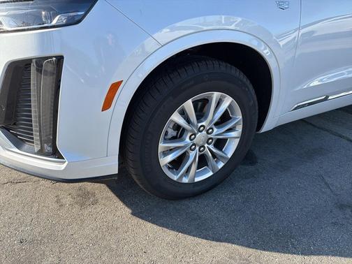 2025 Cadillac XT6 Luxury FWD