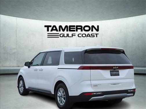 2023 Kia Carnival LX