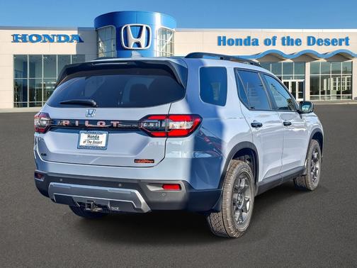 Sonic Gray Pearl 2026 Honda Pilot TrailSport