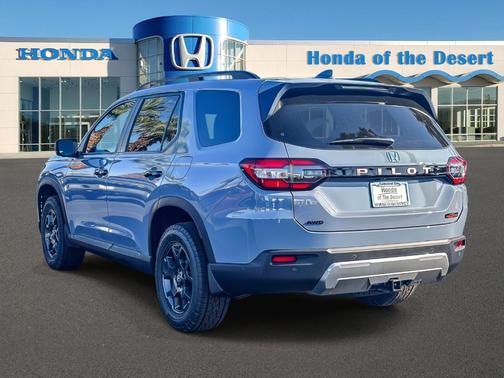 Sonic Gray Pearl 2026 Honda Pilot TrailSport