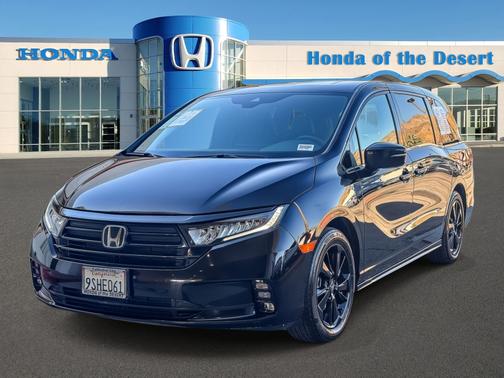 Crystal Black Pearl 2024 Honda Odyssey