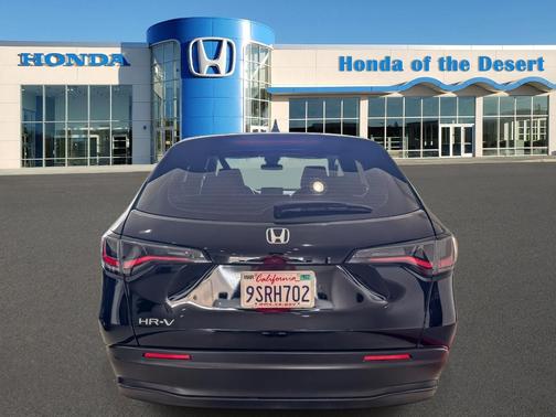 Platinum White Pearl 2025 Honda HR-V LX