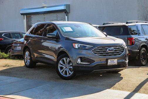 2022 Ford Edge Titanium