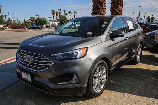 2022 Ford Edge Titanium