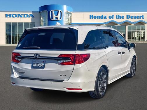 Platinum White Pearl 2023 Honda Odyssey Elite