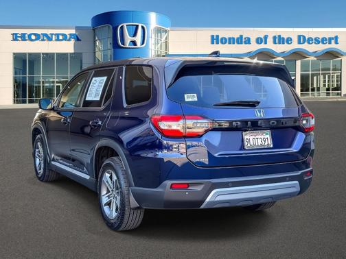 Obsidian Blue Pearl 2024 Honda Pilot EX-L 7-Passenger