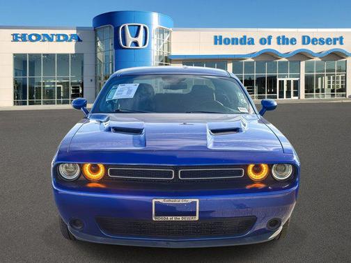 2022 Dodge Challenger SXT