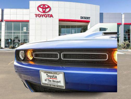 2022 Dodge Challenger SXT