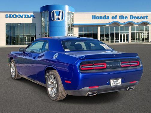 2022 Dodge Challenger SXT