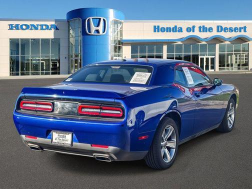 2022 Dodge Challenger SXT