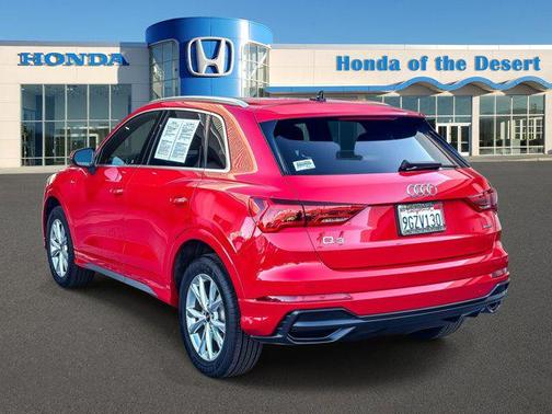 2022 Audi Q3 45 S line Premium