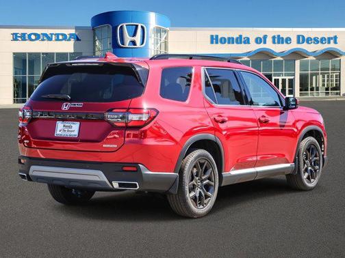 2025 Honda Pilot Touring 8-Passenger