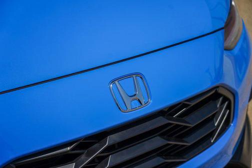2026 Honda HR-V 2WD Sport