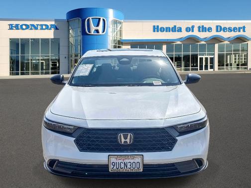 Platinum White Pearl 2025 Honda Accord