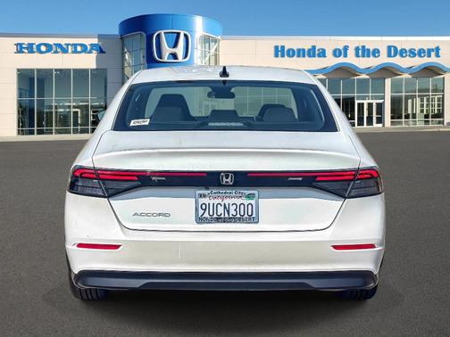 Platinum White Pearl 2025 Honda Accord