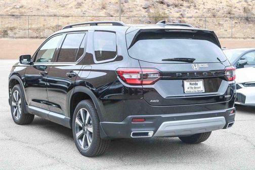 2025 Honda Pilot Touring 8-Passenger