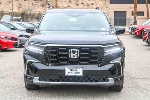 2025 Honda Pilot Touring 8-Passenger
