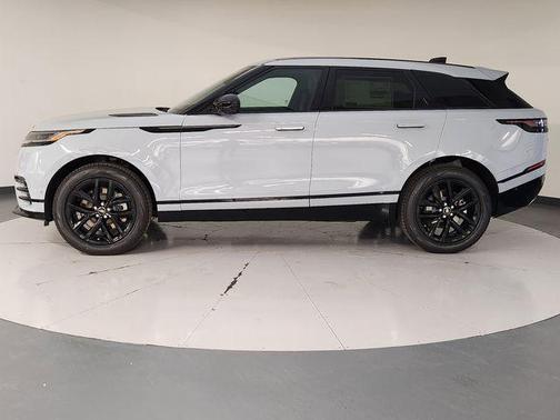Arroios Grey 2026 Land Rover Range Rover Velar P250 Dynamic SE