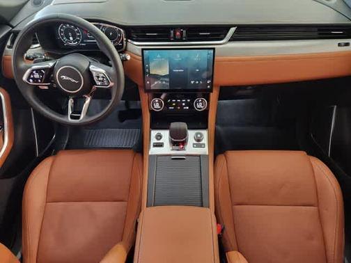 Ostuni Pearl White 2026 Jaguar F-PACE P400 R-Dynamic S