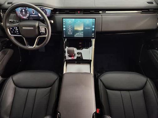 Fuji White 2026 Land Rover Range Rover Sport SE