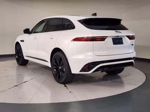 Ostuni Pearl White 2026 Jaguar F-PACE P250 R-Dynamic S